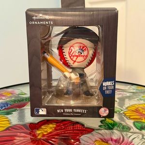 Hallmark Ornaments: New York Yankees Baseball BRAND NEW NEVER OPENED